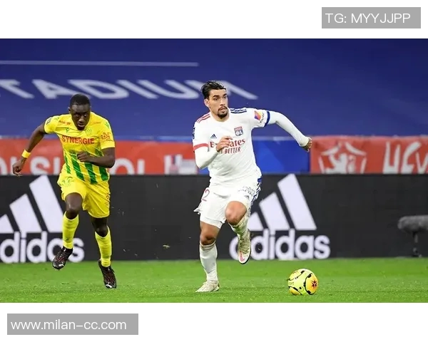 帕奎塔积极推动转会弗拉门戈并未选择罢训继续训练努力